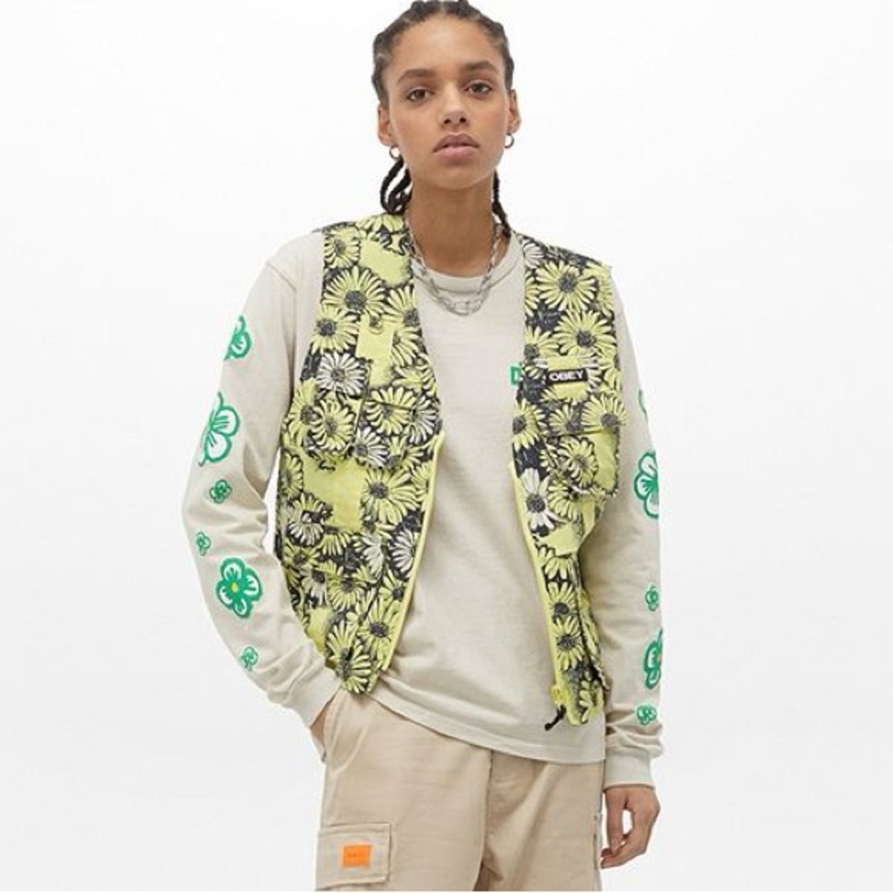 OBEY 🌼 Daisy Utility Cargo Vest